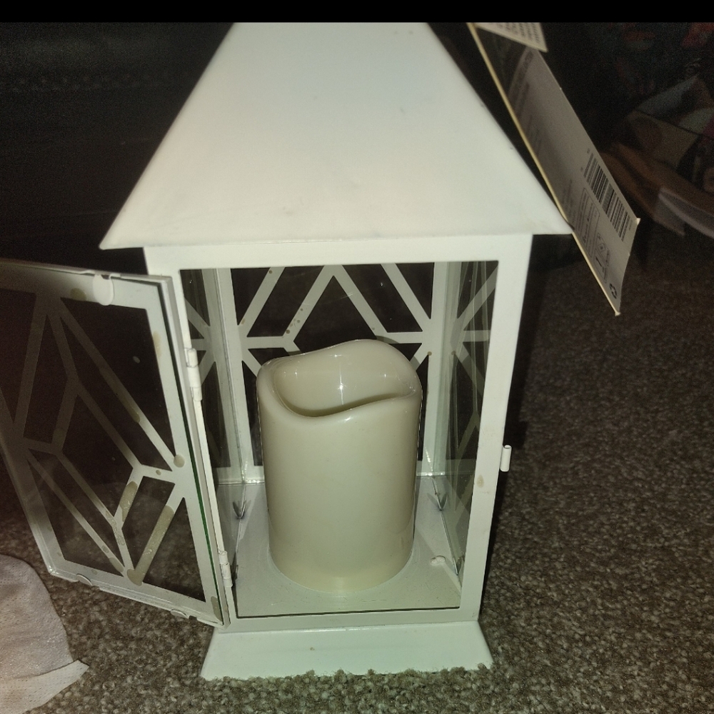 NWT White Decorative LED Metal Lantern Flameless Candle Window Church Steeple